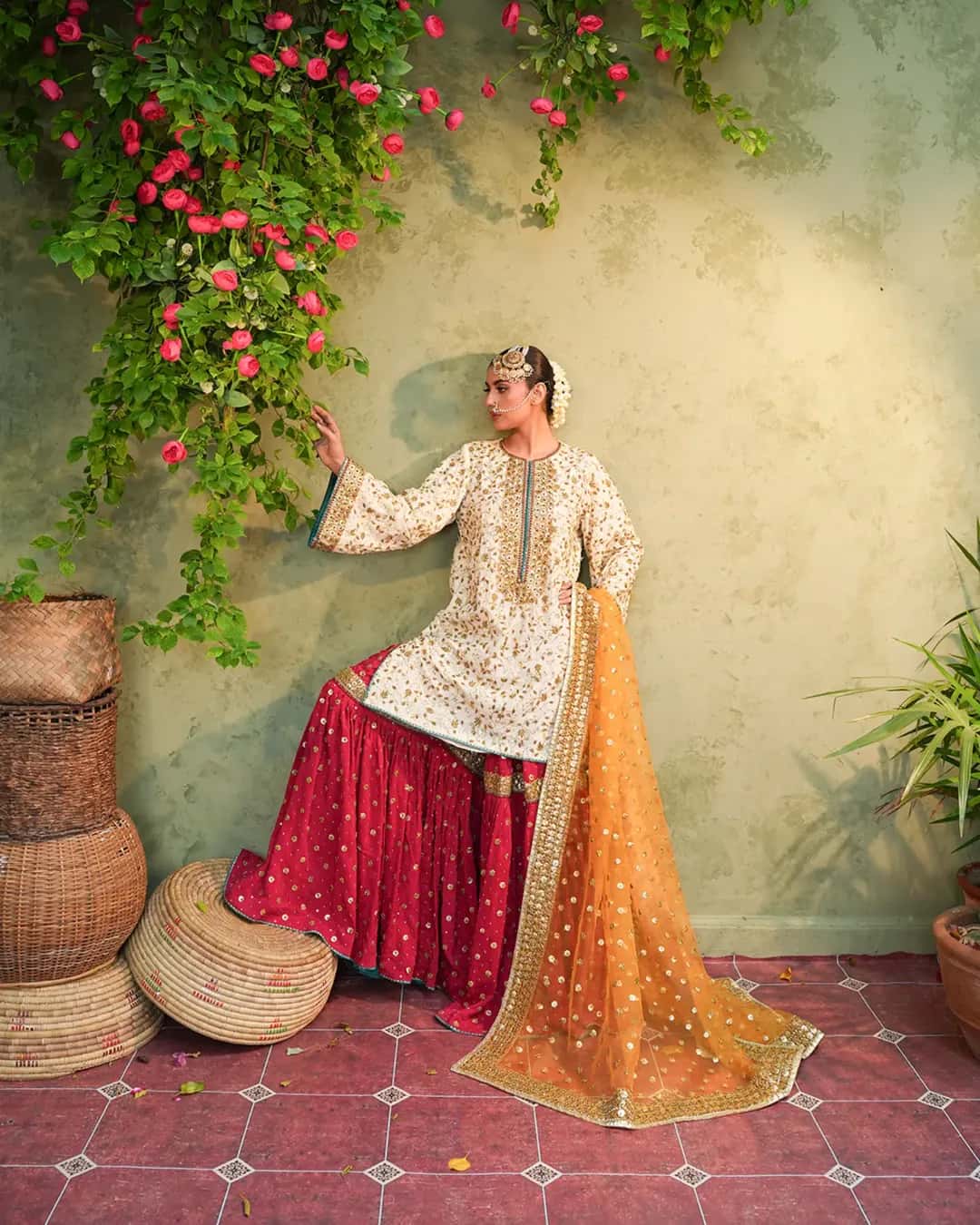 MASTANI - thumbnail 3