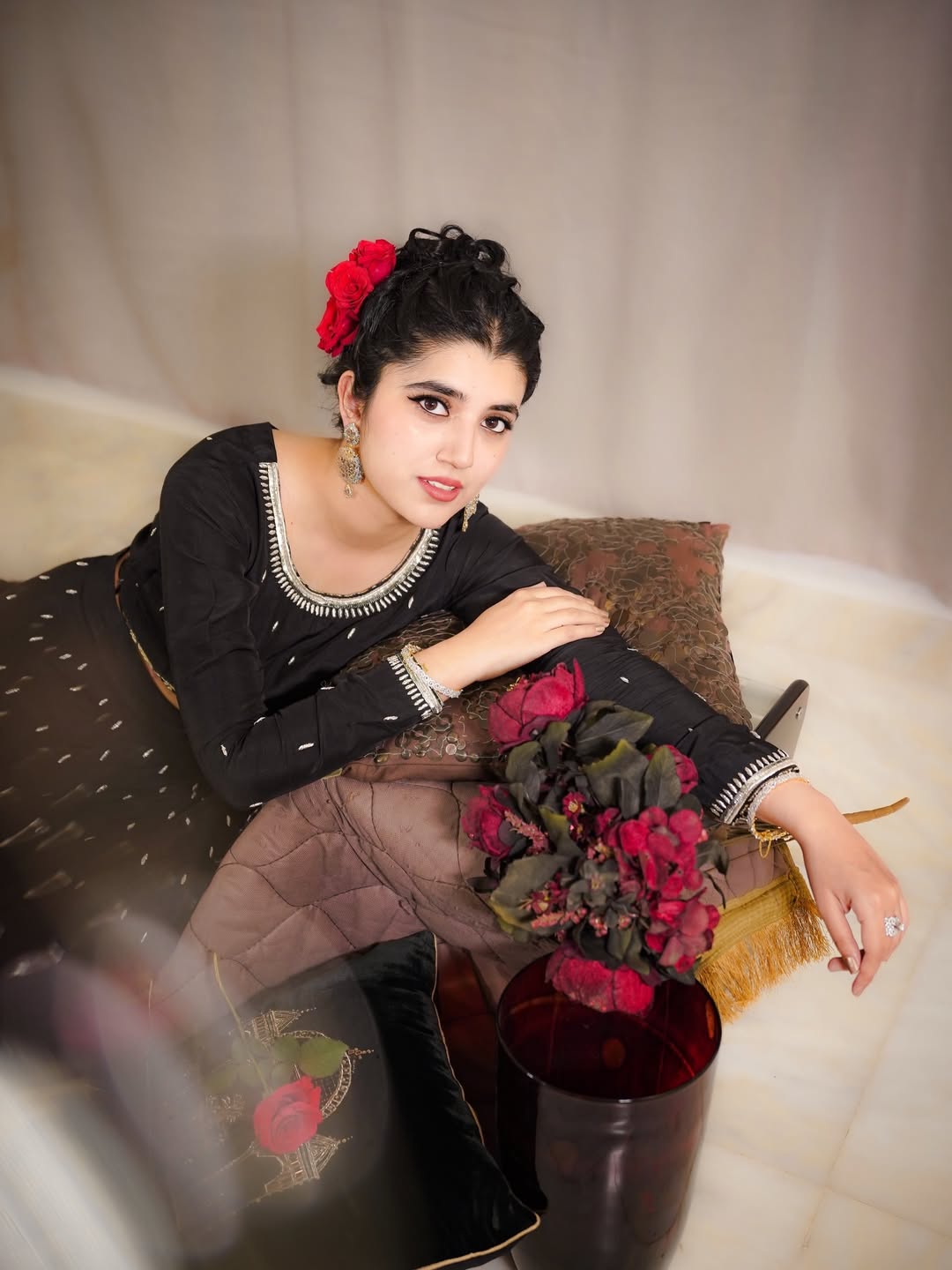 PRIYA - image 12
