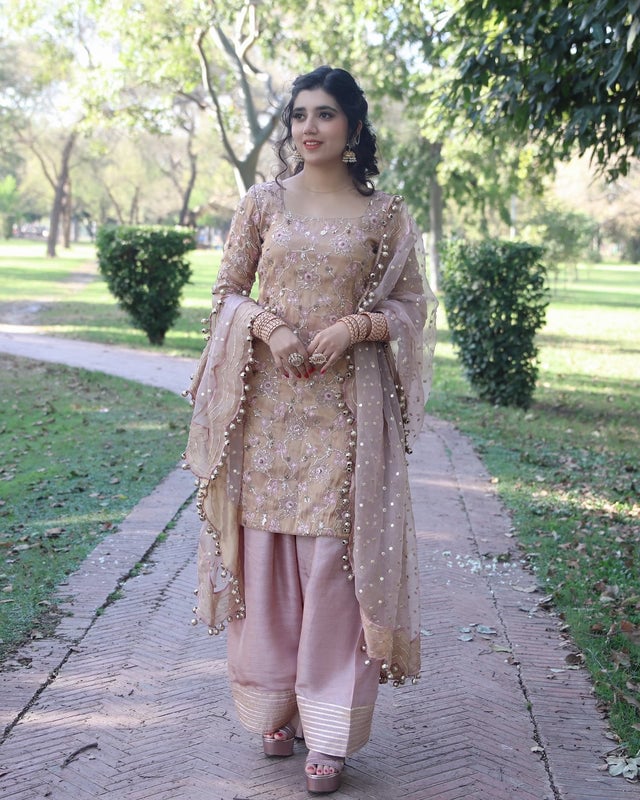 LAILA - image 2